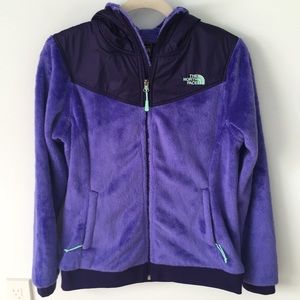The North Face purple hooded fleece. Women’s M